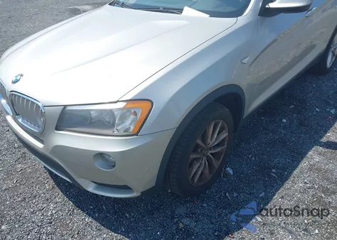 2013 BMW X3 xDrive28I z USA, uszkodzony, nr VIN 5UXWX9C57D0D01258